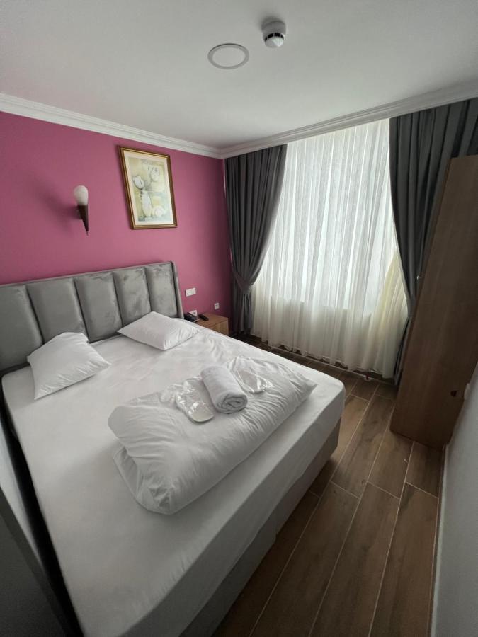 Mirhan Hotel Istanboel Buitenkant foto